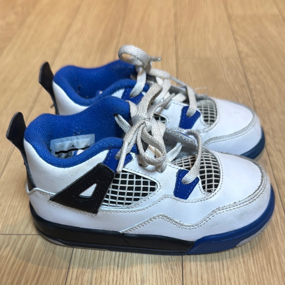 Jordan retro 4 military blue